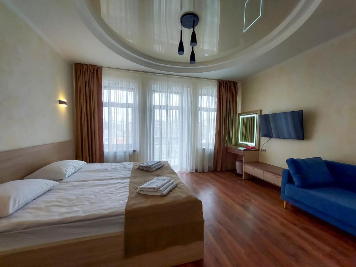 Graff Hotel Dnipro Exterior foto