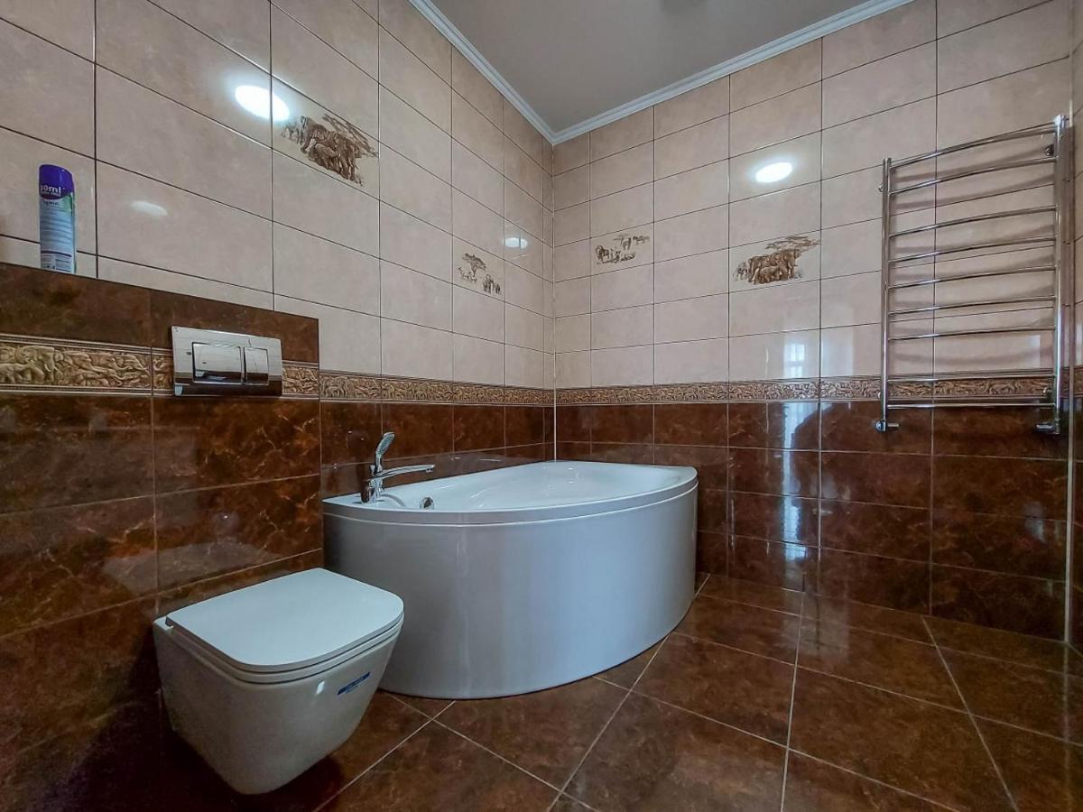 Graff Hotel Dnipro Exterior foto